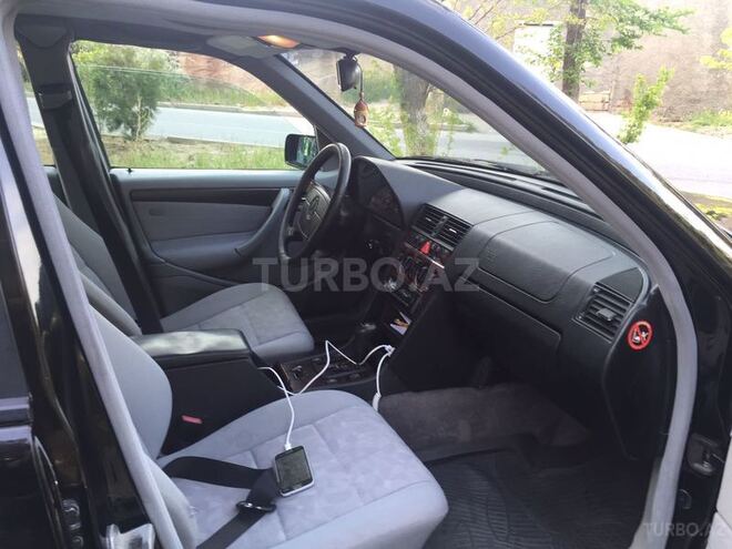 Mercedes C 200 1998, 137,000 km - 2.0 л - Sumqayıt