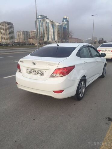 Hyundai Accent 2011, 124,000 km - 1.6 l - Bakı