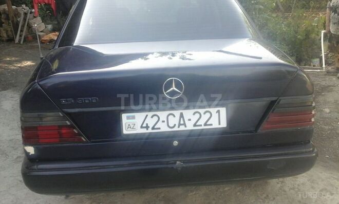Mercedes E 300 1989, 294,326 km - 3.0 l - Lənkəran