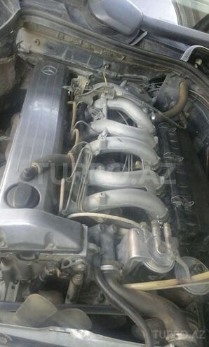 Mercedes E 300 1989, 294,326 km - 3.0 l - Lənkəran