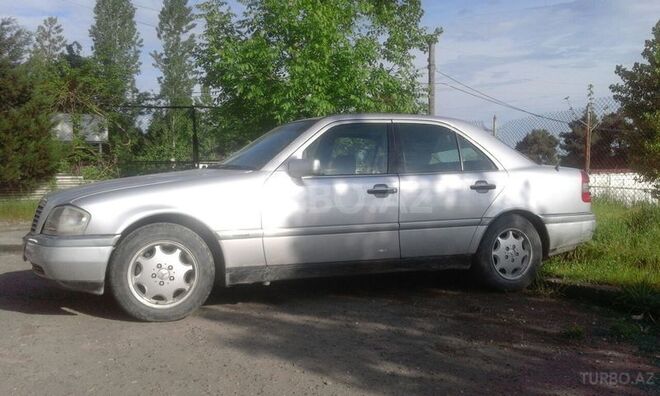 Mercedes C 220 1994, 423,594 km - 2.2 л - Şəki