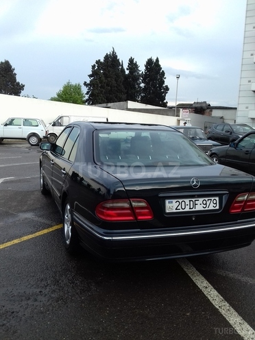 Mercedes E 220 2000, 218,000 km - 2.2 l - Gəncə