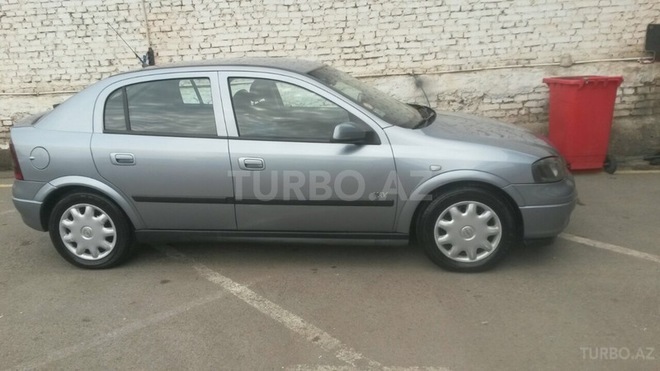 Opel Astra 2003, 180,000 km - 1.7 l - Gəncə