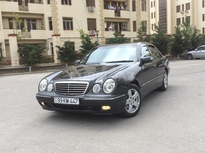 Mercedes E 270 2002, 305,000 km - 2.7 l - Bakı