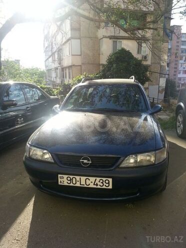 Opel Vectra 1998, 140,000 km - 1.6 л - Bakı