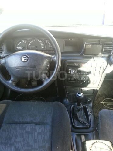 Opel Vectra 1998, 140,000 km - 1.6 л - Bakı