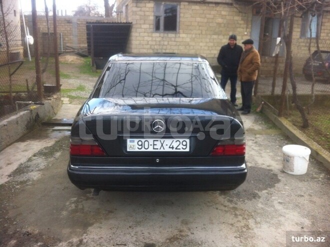 Mercedes E 250 1994, 352,000 km - 2.5 l - Bakı