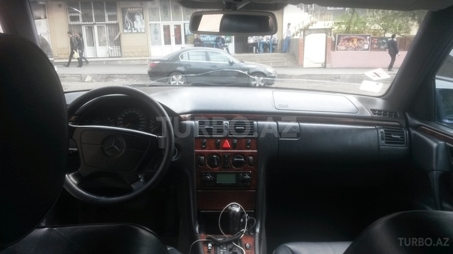 Mercedes E 280 1998, 370,000 km - 2.8 l - Bakı