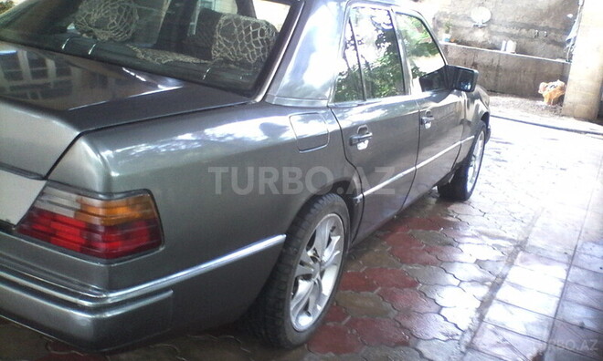 Mercedes E 200 1992, 250,000 km - 0.2 л - Masallı
