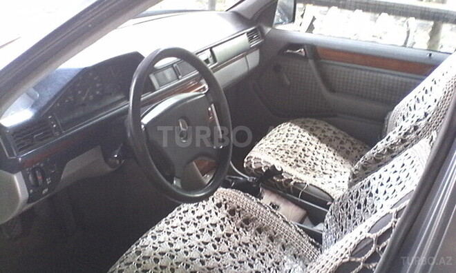 Mercedes E 200 1992, 250,000 km - 0.2 л - Masallı