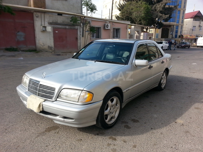 Mercedes C 230 2000, 168,500 km - 2.3 l - Bakı