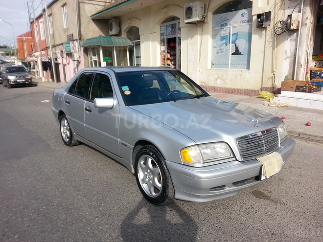Mercedes C 230 2000, 168,500 km - 2.3 l - Bakı