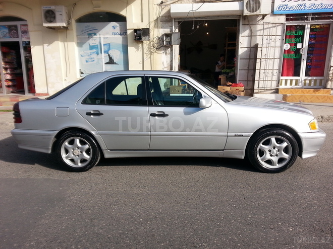 Mercedes C 230 2000, 168,500 km - 2.3 l - Bakı