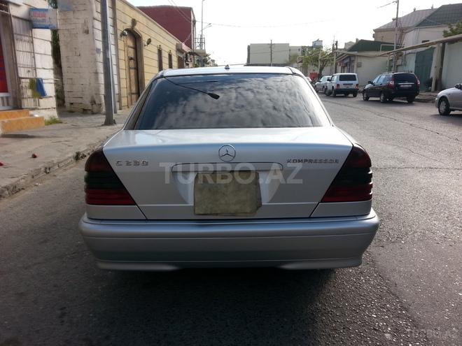 Mercedes C 230 2000, 168,500 km - 2.3 l - Bakı