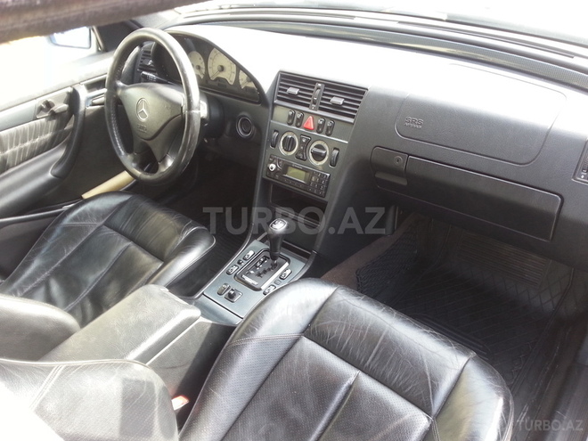 Mercedes C 230 2000, 168,500 km - 2.3 l - Bakı