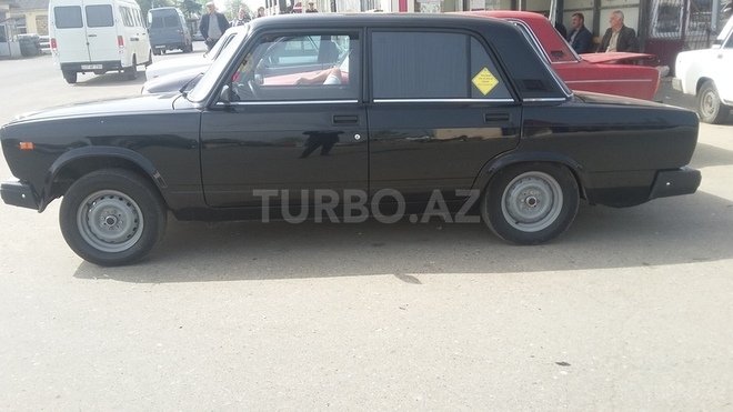 LADA (VAZ) 2107 2010, 20,000 km - 1.6 l - Astara