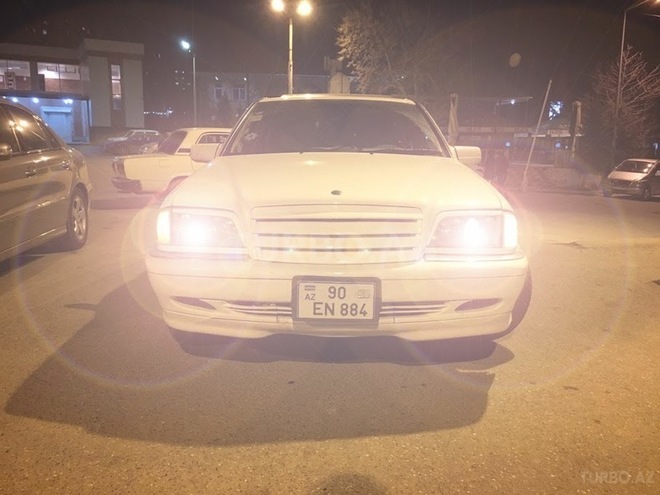 Mercedes C 230 1997, 287,000 km - 2.3 l - Bakı
