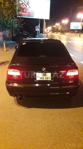 BMW 525 2002, 215,000 km - 0.3 л - Bakı