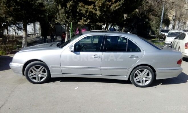 Mercedes E 320 2000, 250,000 km - 3.2 l - Bakı