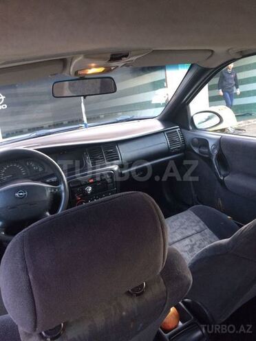 Opel Vectra 1998, 360,000 km - 1.8 l - Göygöl