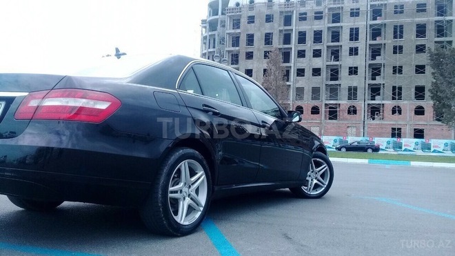 Mercedes E 220 2011, 141,500 km - 2.2 l - Sumqayıt