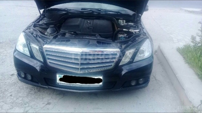 Mercedes E 220 2011, 141,500 km - 2.2 l - Sumqayıt