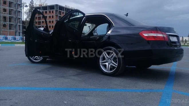 Mercedes E 220 2011, 141,500 km - 2.2 l - Sumqayıt