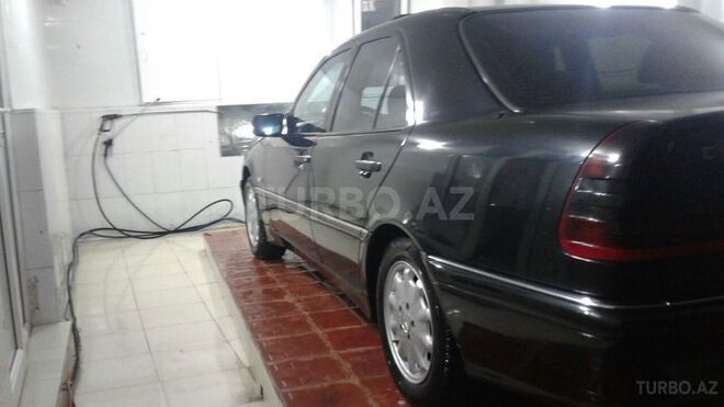 Mercedes C 220 1998, 298,000 km - 2.2 l - Bakı