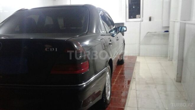 Mercedes C 220 1998, 298,000 km - 2.2 l - Bakı