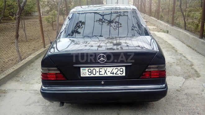 Mercedes E 250 1993, 375,000 km - 2.5 l - Bakı
