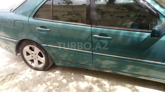 Mercedes C 220 1998, 189,000 km - 2.2 l - Bakı