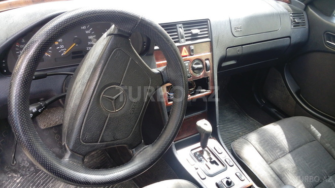 Mercedes C 220 1998, 189,000 km - 2.2 l - Bakı