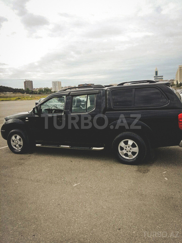 Nissan Navara 2013, 85,000 km - 2.5 l - Quba