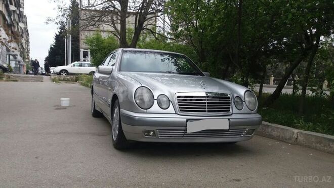 Mercedes E 260 1998, 301,000 km - 2.6 л - Xırdalan
