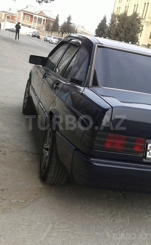 Mercedes 190 1990, 259,000 km - 2.6 л - Bakı