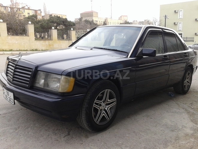 Mercedes 190 1990, 259,000 km - 2.6 л - Bakı
