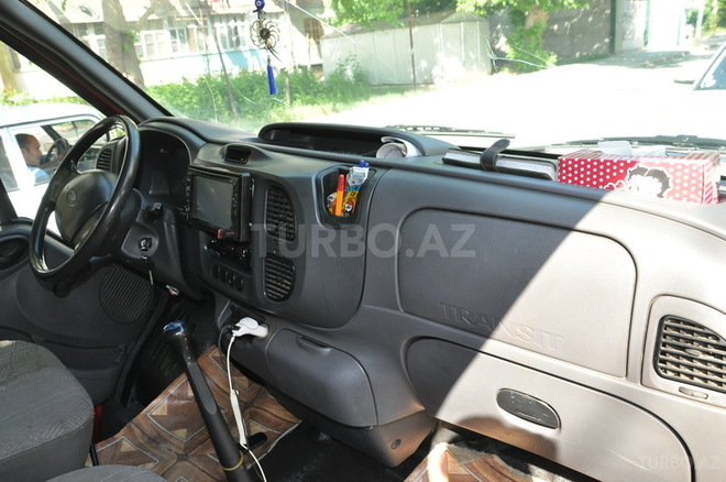 Ford Transit 2003, 330,000 km - 2.4 л - Şirvan