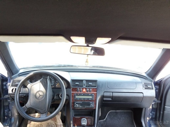 Mercedes C 180 1999, 220,000 km - 1.8 l - Bakı