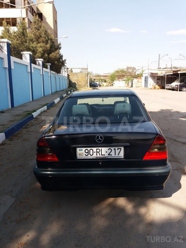Mercedes C 180 1999, 220,000 km - 1.8 l - Bakı