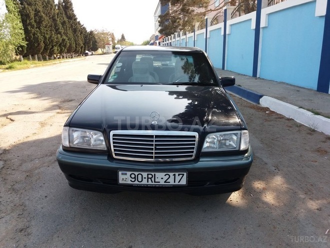 Mercedes C 180 1999, 220,000 km - 1.8 l - Bakı
