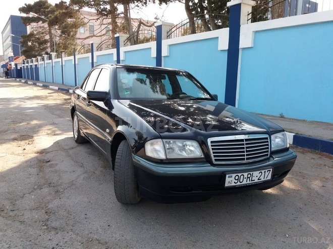 Mercedes C 180 1999, 220,000 km - 1.8 l - Bakı