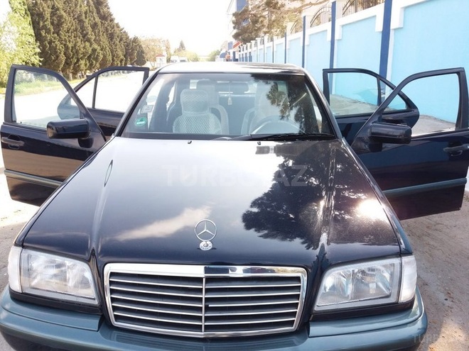 Mercedes C 180 1999, 220,000 km - 1.8 l - Bakı