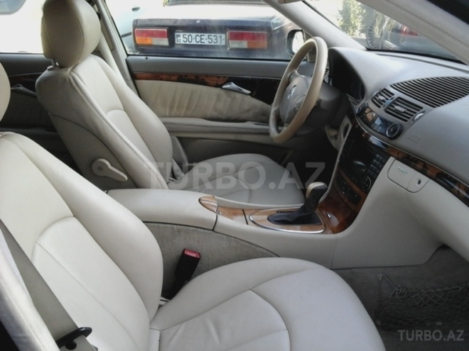 Mercedes E 240 2002, 347,000 km - 2.6 l - Bakı