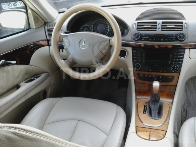 Mercedes E 240 2002, 347,000 km - 2.6 l - Bakı