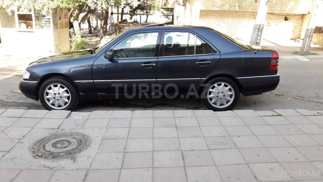 Mercedes C 220 1997, 432,000 km - 2.2 л - Bakı