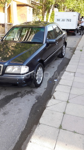 Mercedes C 220 1997, 432,000 km - 2.2 л - Bakı