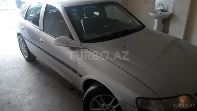 Opel Vectra 1996, 286,000 km - 1.8 l - Şəki
