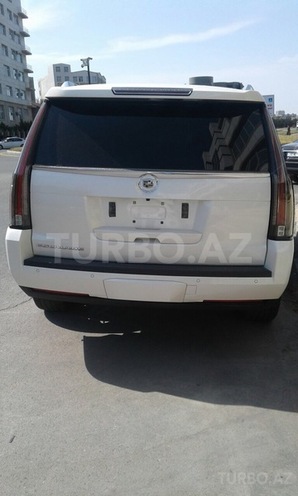 Cadillac Escalade 2014, 60,000 km - 6.2 l - Bakı