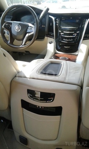 Cadillac Escalade 2014, 60,000 km - 6.2 l - Bakı