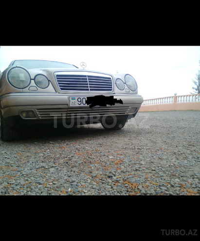 Mercedes E 200 1997, 331,500 km - 0.3 л - Masallı
